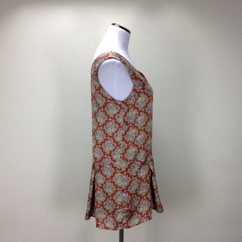 Love & Love Orange V-neck  Sleeveless Romper - Picture 4 of 6